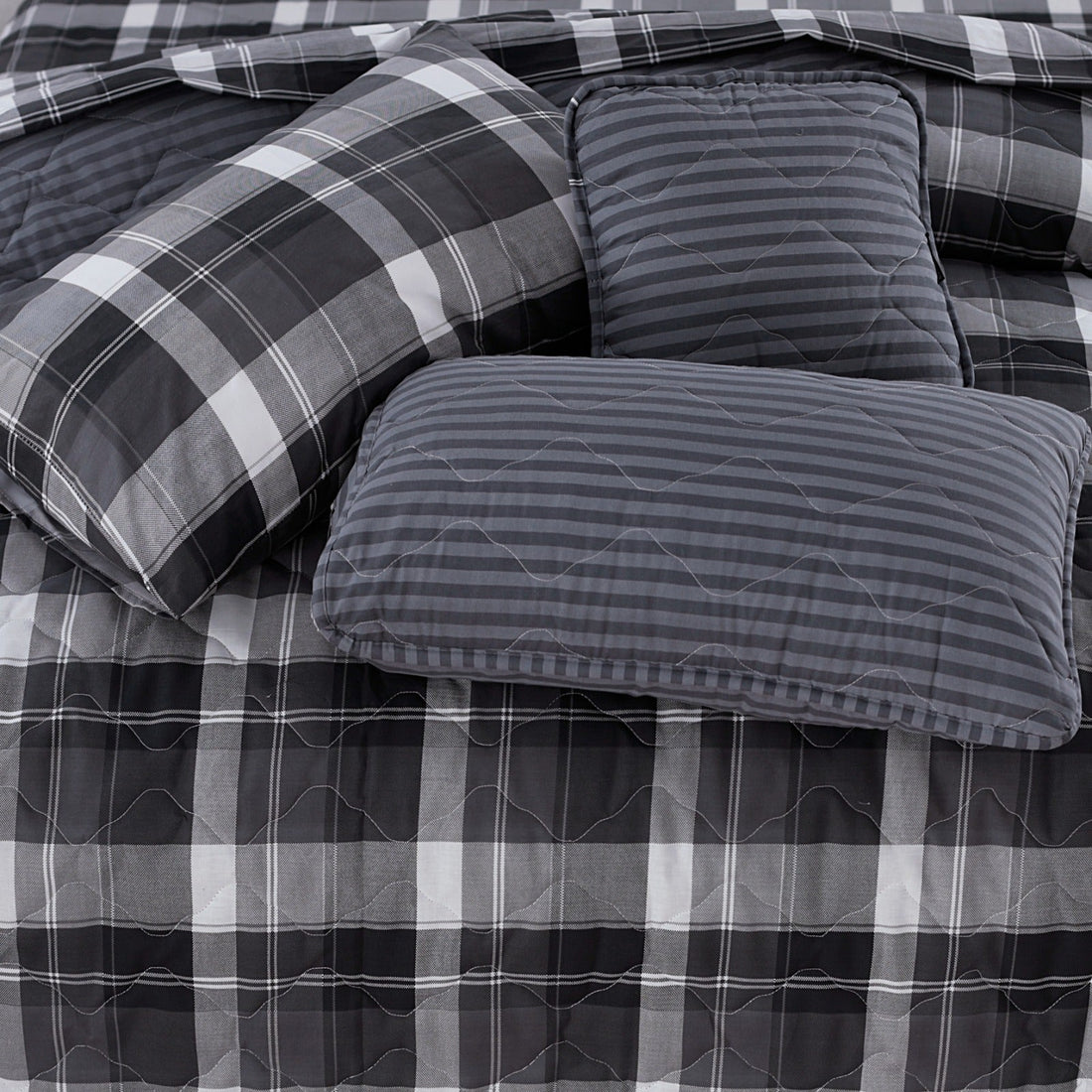 Classic Black 7-Pcs Cotton Punch